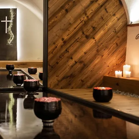 Hotel Posthotel Pfunds 3*