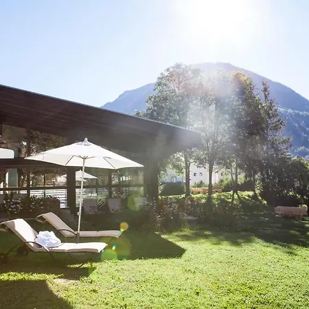 Posthotel Пфундс